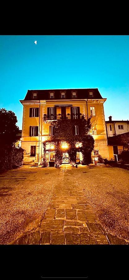 Hotel Casa Camilla Verbania Bagian luar foto