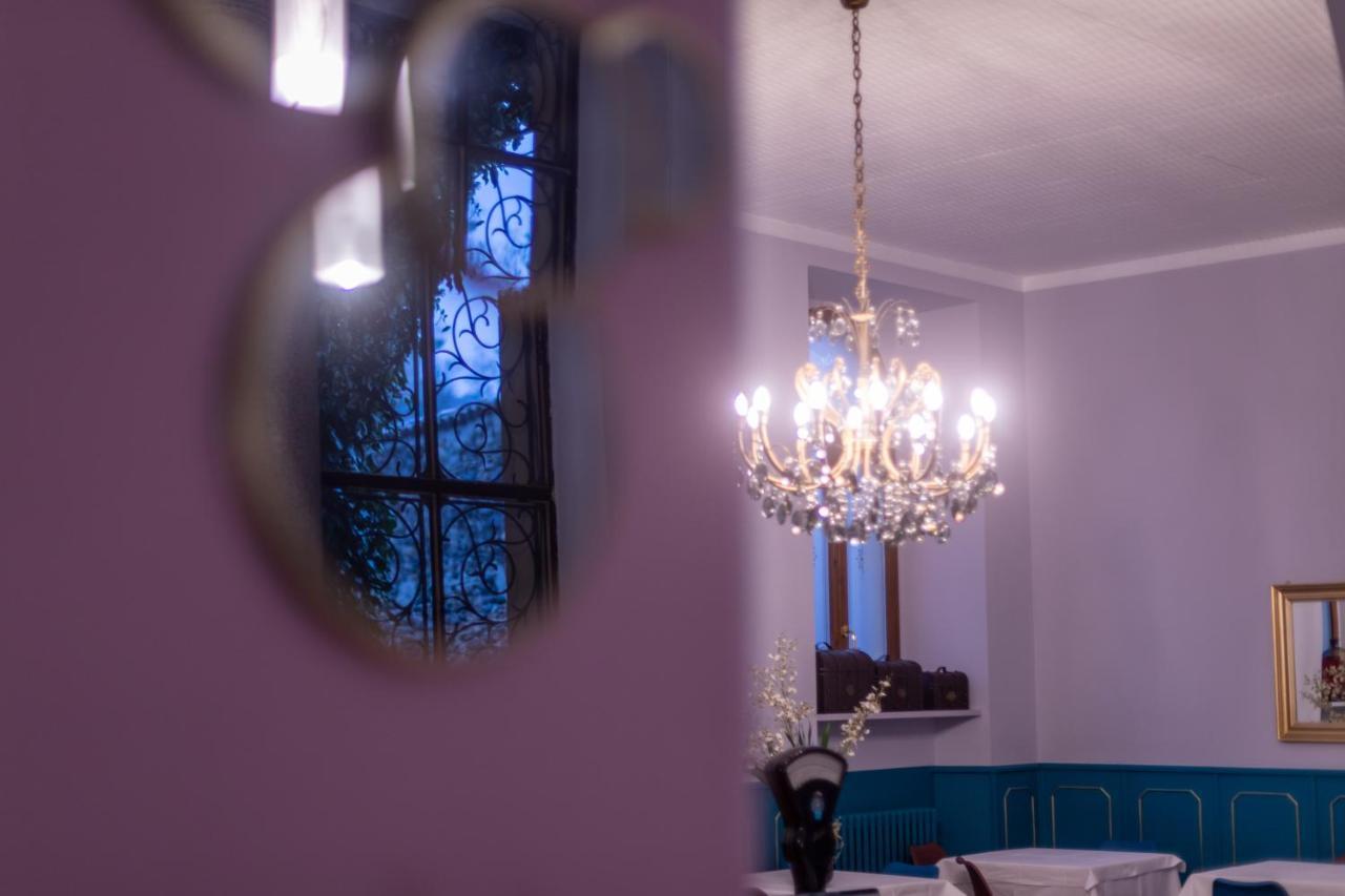 Hotel Casa Camilla Verbania Bagian luar foto