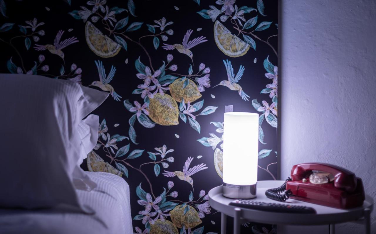 Hotel Casa Camilla Verbania Bagian luar foto